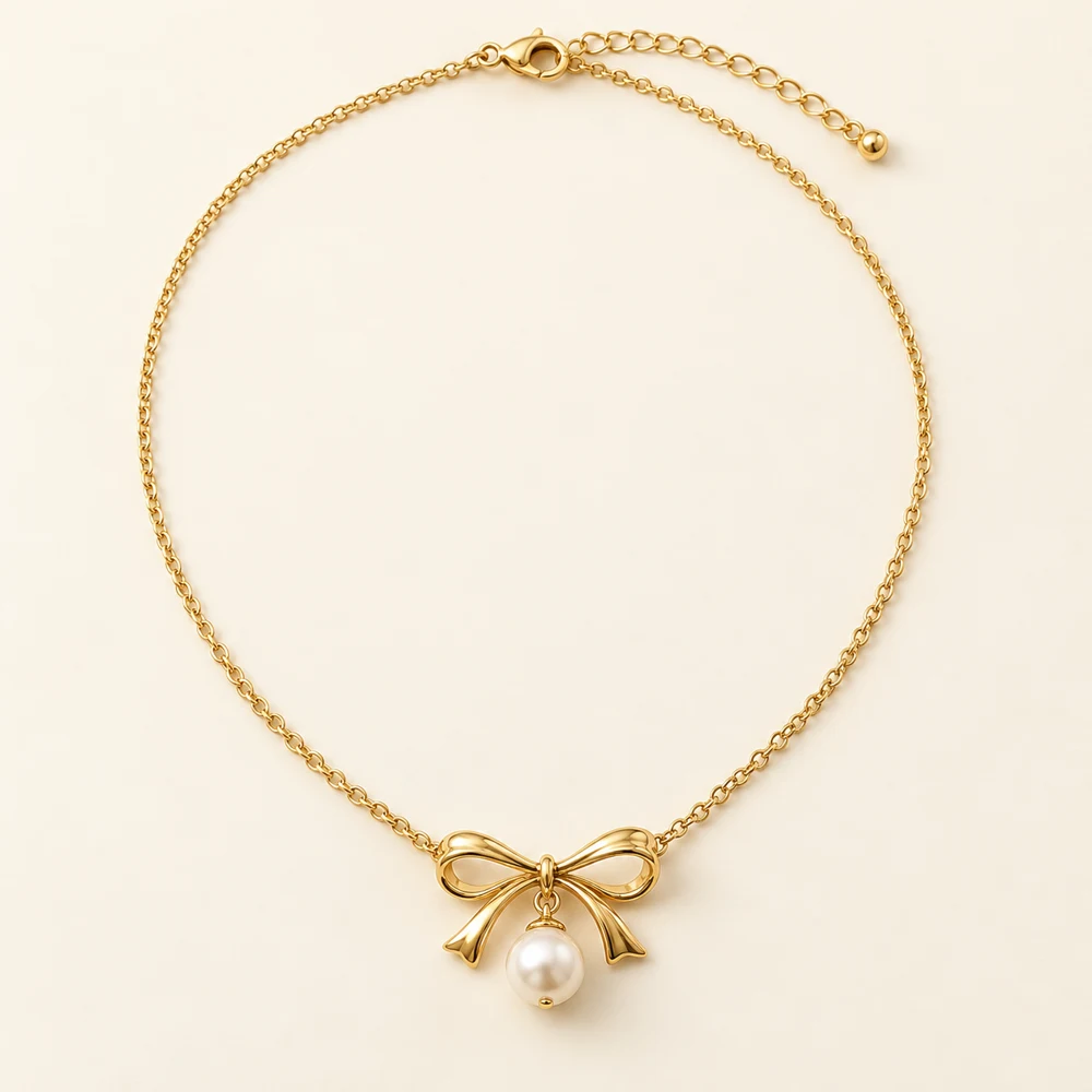 Pearl Ribbon Necklace in Gold / Ivory